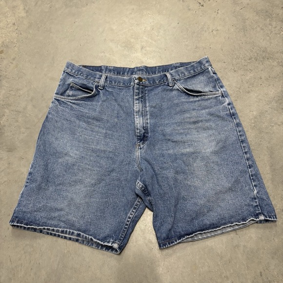Wrangler Other - Wrangler Relaxed Fit Denim‎ Shorts Men's 40 100% Cotton 60601dh 9" Inseam Y2K